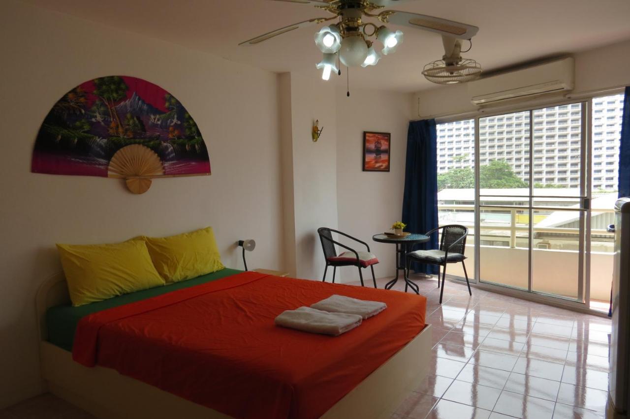 B&B View Talay 1B Apartments Pattaya Esterno foto
