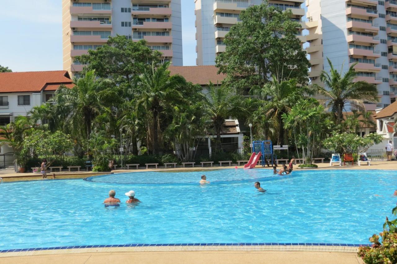 B&B View Talay 1B Apartments Pattaya Esterno foto