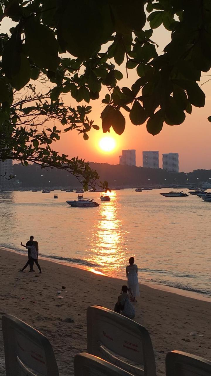 B&B View Talay 1B Apartments Pattaya Esterno foto
